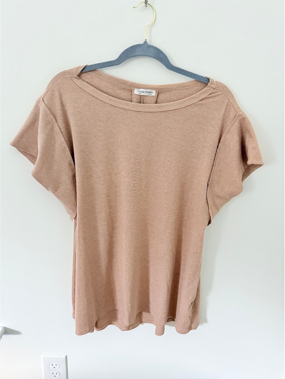 Carole Christian Women’s Medium Beige Ribbed Relaxed Short Sleeve Top